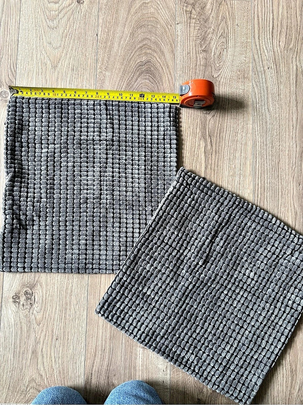 Textured Gray & White Bath Mats